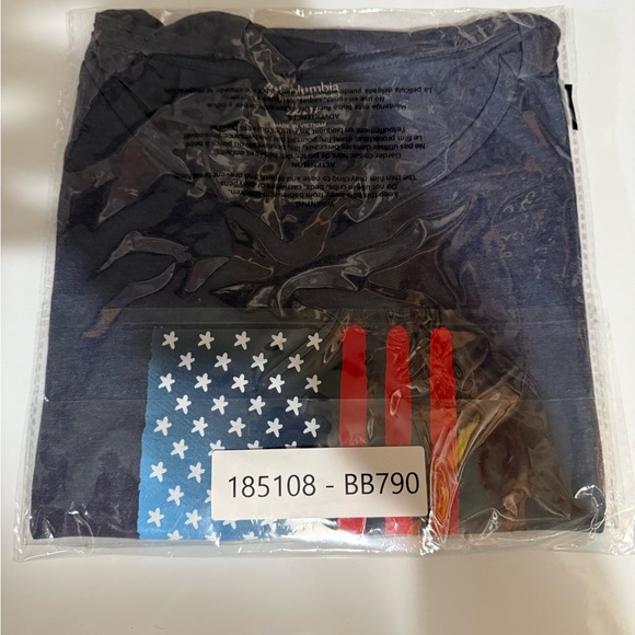 Columbia Women's Navy Graphic Tee - Picture 3 of 4